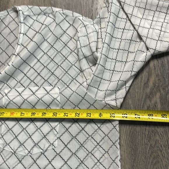 Cabi White & Black Lattice Sheer Button Down Top, size large - Picture 6 of 10